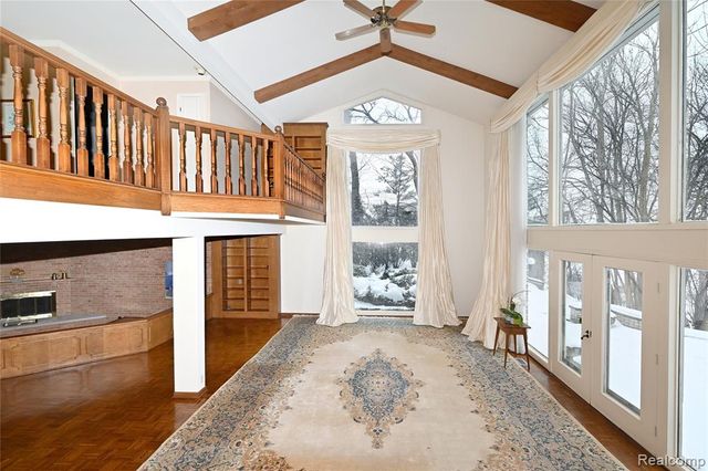 363 Lakewood Drive, Bloomfield Hills, MI 48304