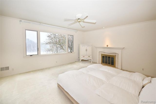 363 Lakewood Drive, Bloomfield Hills, MI 48304