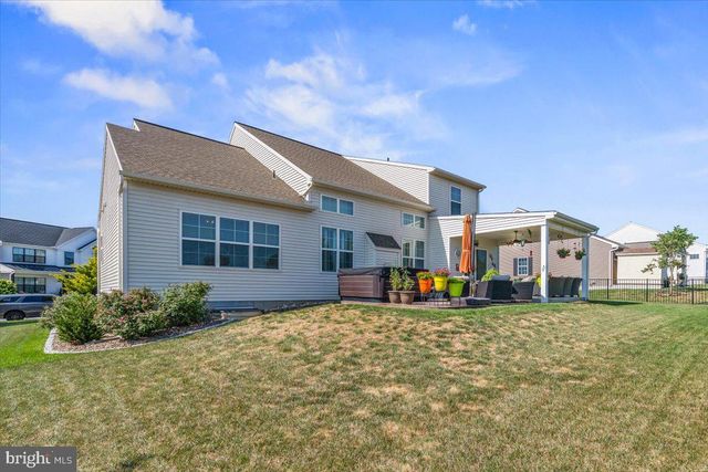 39 BLUE JAY WAY, Lebanon, PA 17042