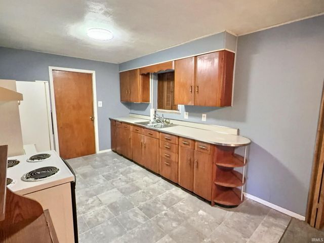 4008 S Larry Lane, Muncie, IN 47302