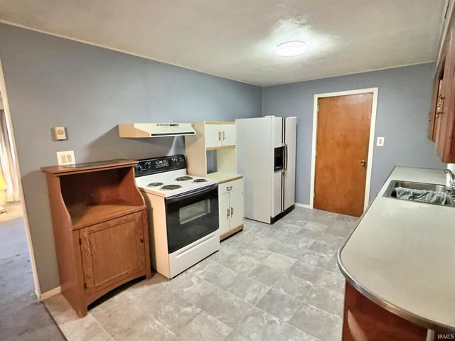 4008 S Larry Lane, Muncie, IN 47302