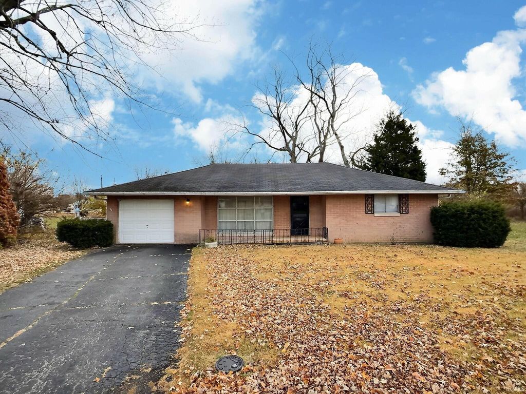 4008 S Larry Lane, Muncie, IN 47302