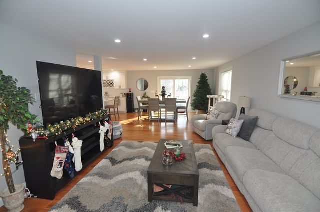 47 Maple Street A, Middleton, MA 01949