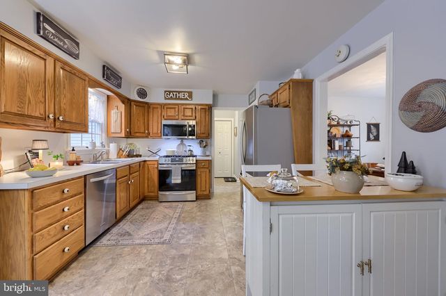 204 POST OAK RD, Lancaster, PA 17603