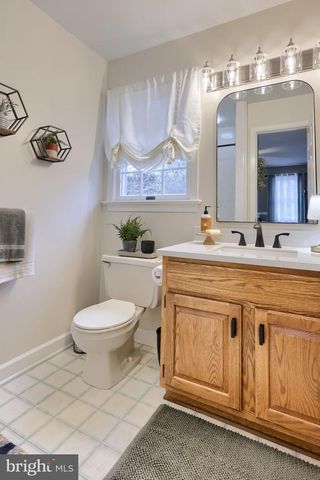 204 POST OAK RD, Lancaster, PA 17603