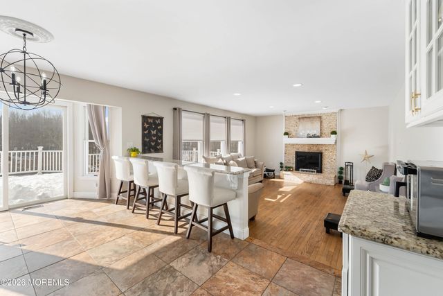 8 Tamar Court, Manalapan, NJ 07726