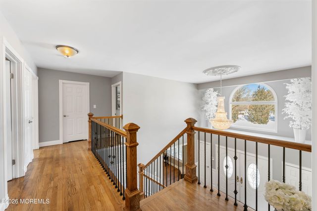 8 Tamar Court, Manalapan, NJ 07726