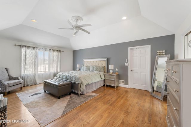 8 Tamar Court, Manalapan, NJ 07726