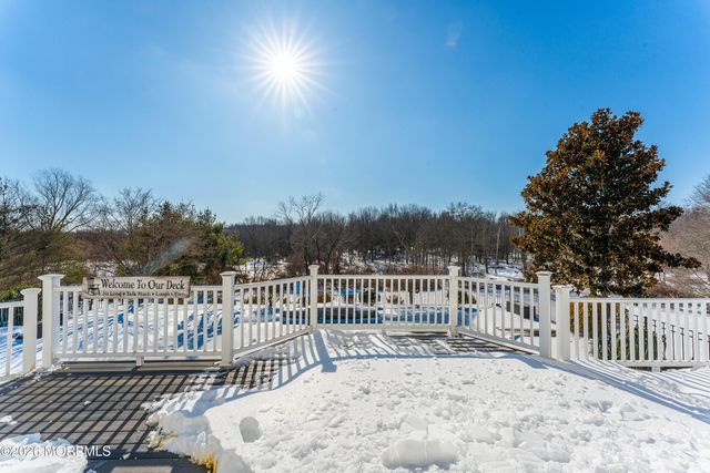 8 Tamar Court, Manalapan, NJ 07726