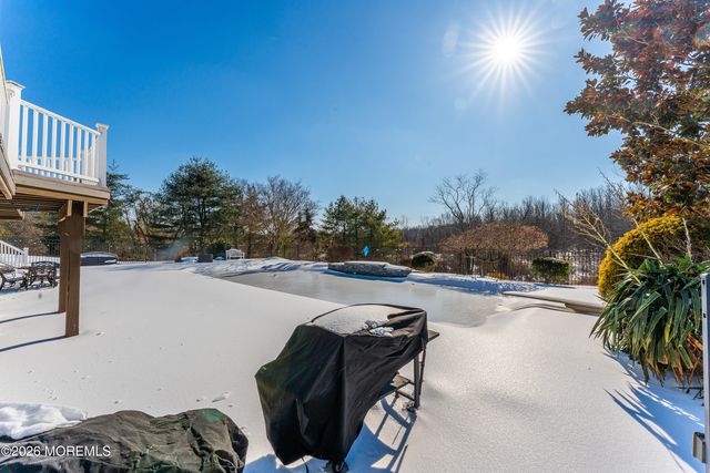 8 Tamar Court, Manalapan, NJ 07726