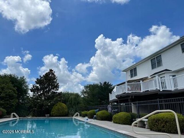 8 Tamar Court, Manalapan, NJ 07726