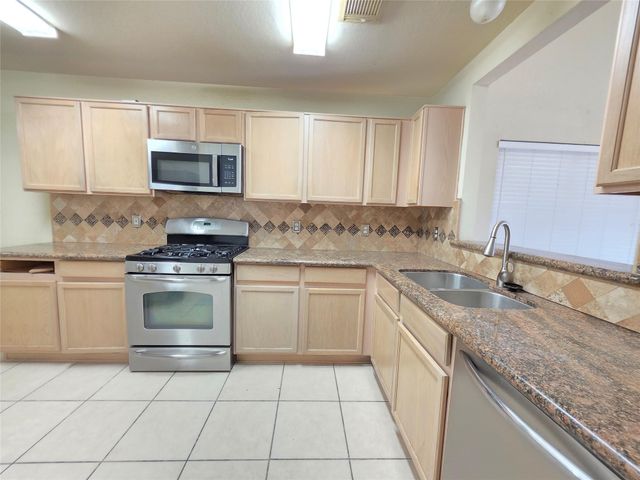 654 Cypresswood Trace, Spring, TX 77373