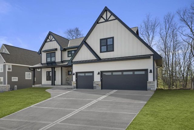 N54W19323 Broadwing PLACE, Menomonee Falls, WI 53051