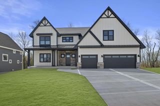 N54W19323 Broadwing PLACE, Menomonee Falls, WI 53051