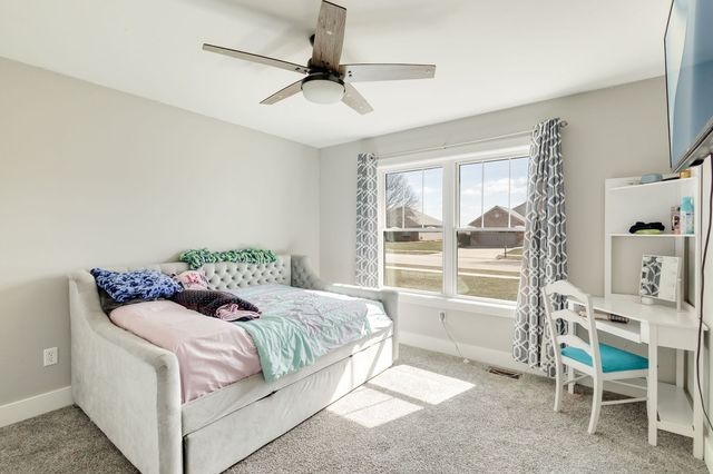 1059 Hummingbird Lane, Peotone, IL 60468