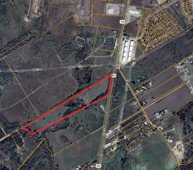 5555 S US Highway 183, Lockhart, TX 78644