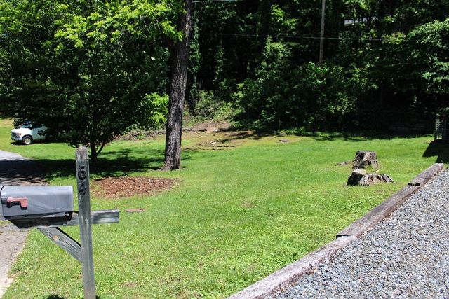 64 Cloe Moore Drive, Murphy, NC 28906