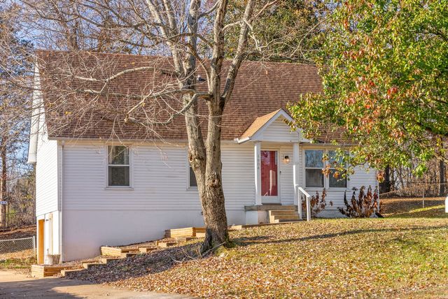 1804 Palamino Dr, Clarksville, TN 37042