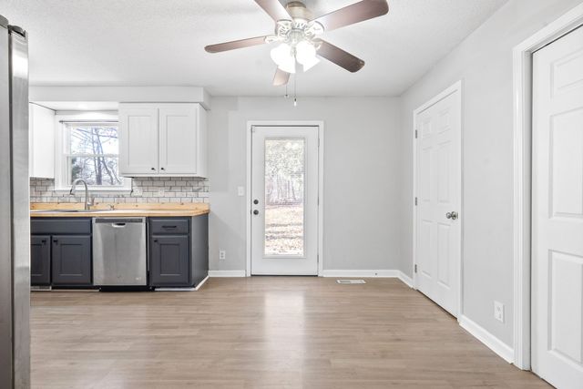 1804 Palamino Dr, Clarksville, TN 37042