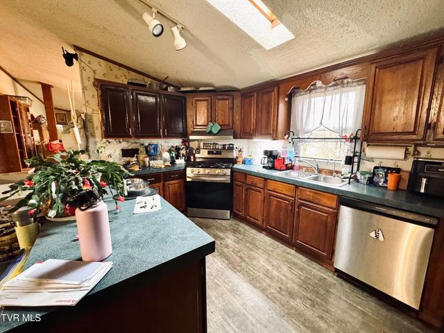 14512 Cedar Creek Road, Meadowview, VA 24361