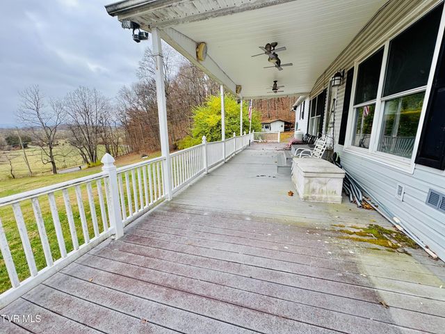 14512 Cedar Creek Road, Meadowview, VA 24361