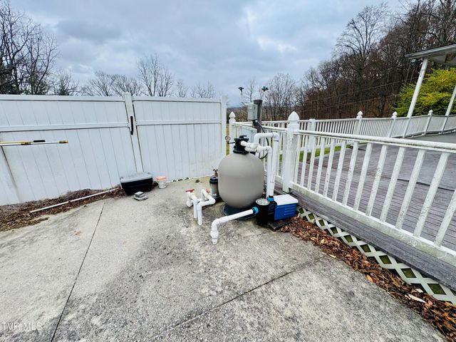 14512 Cedar Creek Road, Meadowview, VA 24361