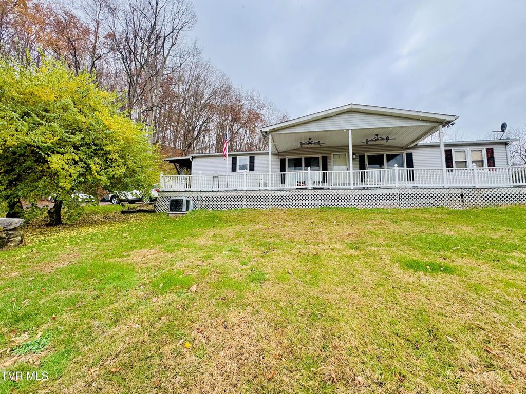 14512 Cedar Creek Road, Meadowview, VA 24361