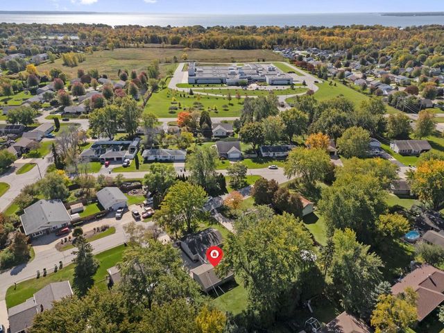 W7070 VERNA ROAD, Menasha, WI 54952