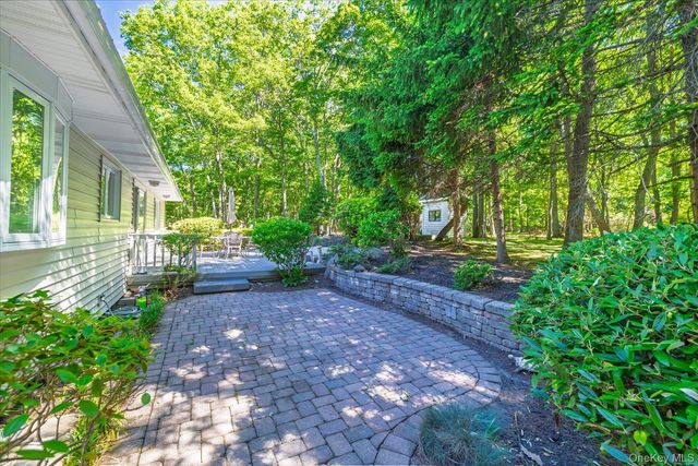 7 Deer Path, Port Jefferson, NY 11777