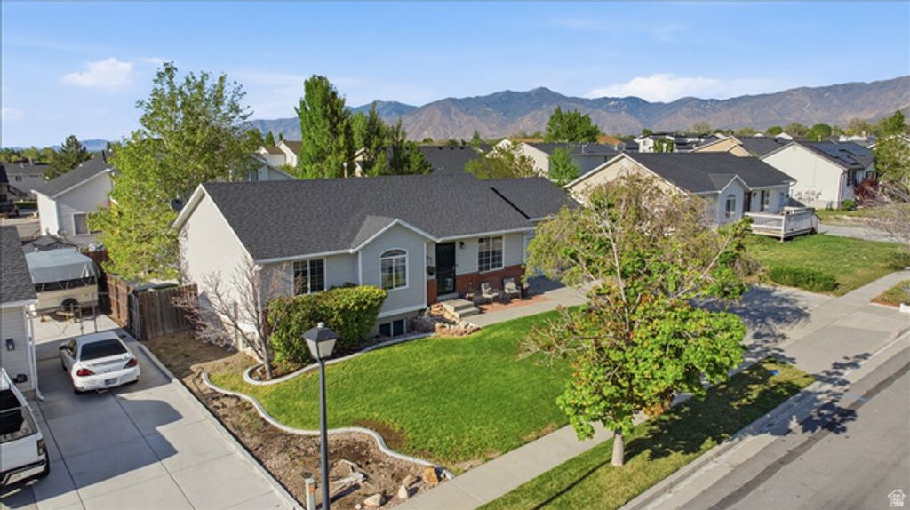 Image 28 of property listing at 838 W 740 S, Tooele, UT 84074
