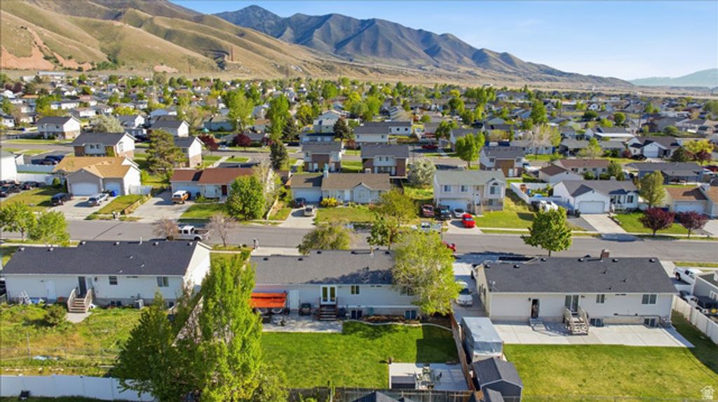 Image 32 of property listing at 838 W 740 S, Tooele, UT 84074