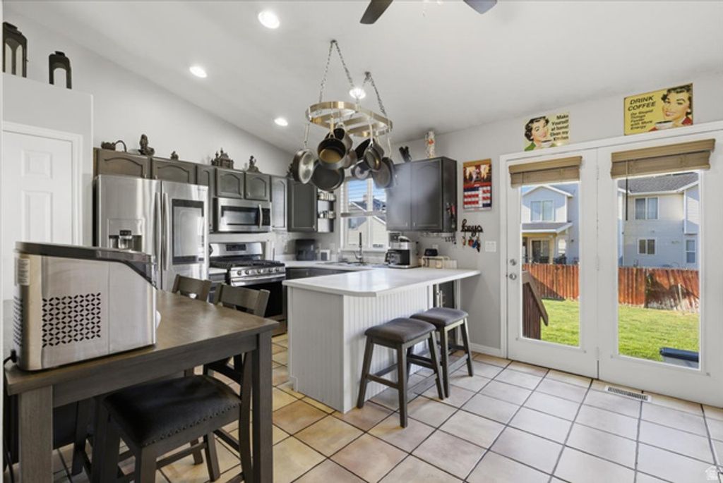 Image 6 of property listing at 838 W 740 S, Tooele, UT 84074