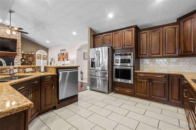 2804 Whitetail Estate, Barnhart, MO 63012