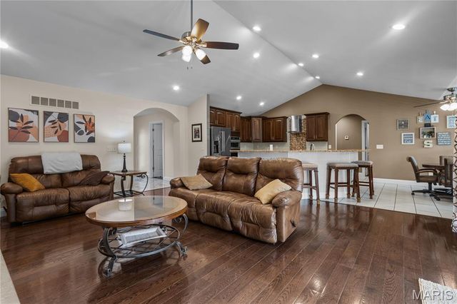 2804 Whitetail Estate, Barnhart, MO 63012