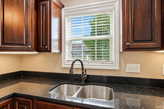 8825 Hartwell Drive, Evansville, IN 47725