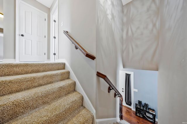 8825 Hartwell Drive, Evansville, IN 47725