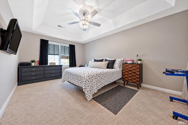8825 Hartwell Drive, Evansville, IN 47725