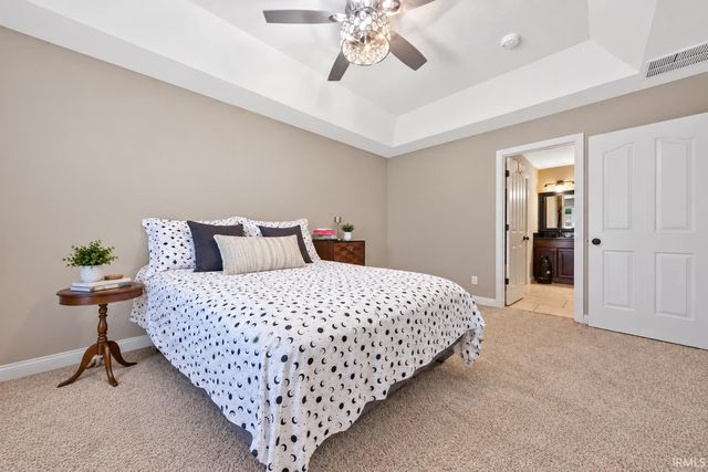 8825 Hartwell Drive, Evansville, IN 47725