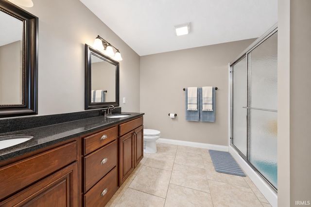 8825 Hartwell Drive, Evansville, IN 47725