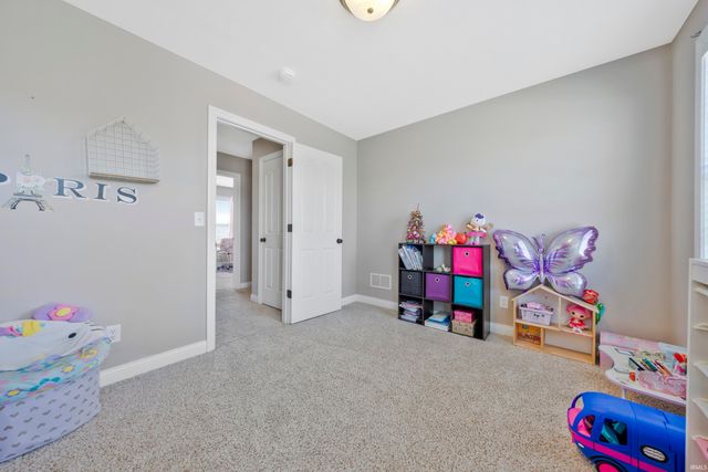 8825 Hartwell Drive, Evansville, IN 47725