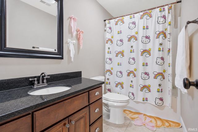 8825 Hartwell Drive, Evansville, IN 47725