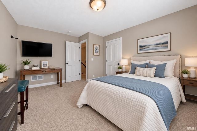 8825 Hartwell Drive, Evansville, IN 47725