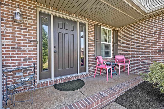 8825 Hartwell Drive, Evansville, IN 47725