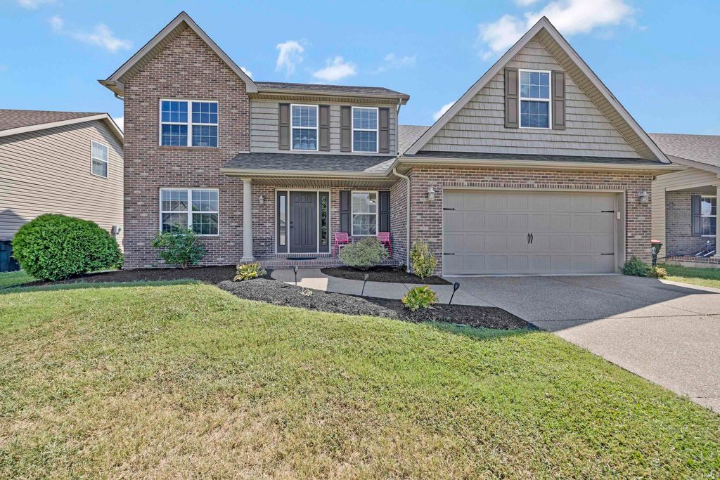 8825 Hartwell Drive, Evansville, IN 47725