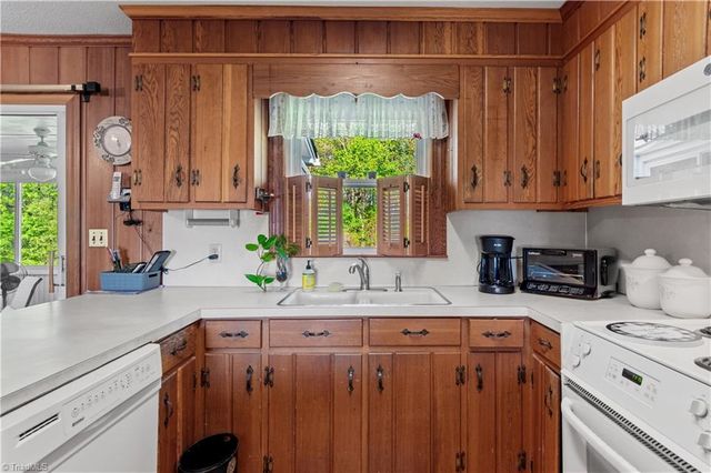 5635 June Lane, Winston-salem, NC 27127