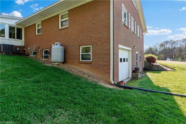 5635 June Lane, Winston-salem, NC 27127