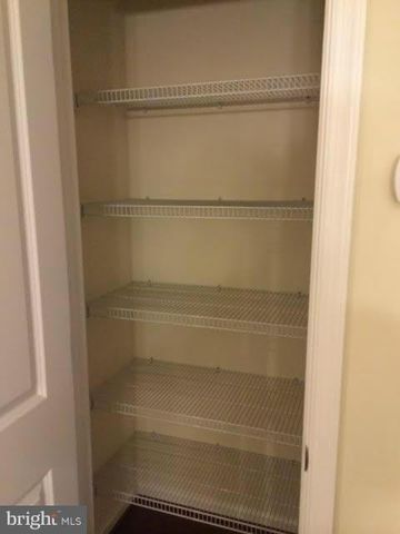 25631 PLEASANT VALLEY RD, Chantilly, VA 20152