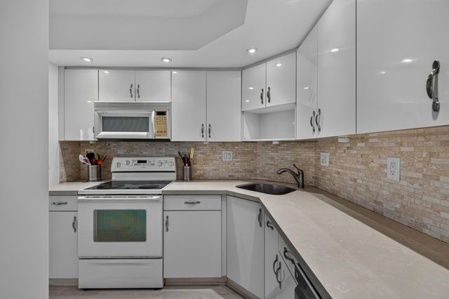 3800 Galt Ocean Drive 1605, Fort Lauderdale, FL 33308