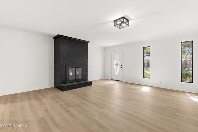 107 Kim Drive, Lafayette, LA 70503