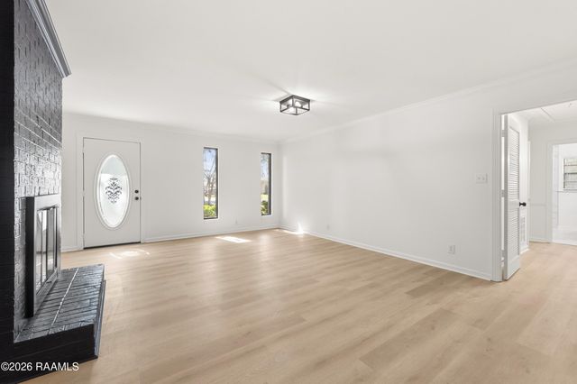 107 Kim Drive, Lafayette, LA 70503